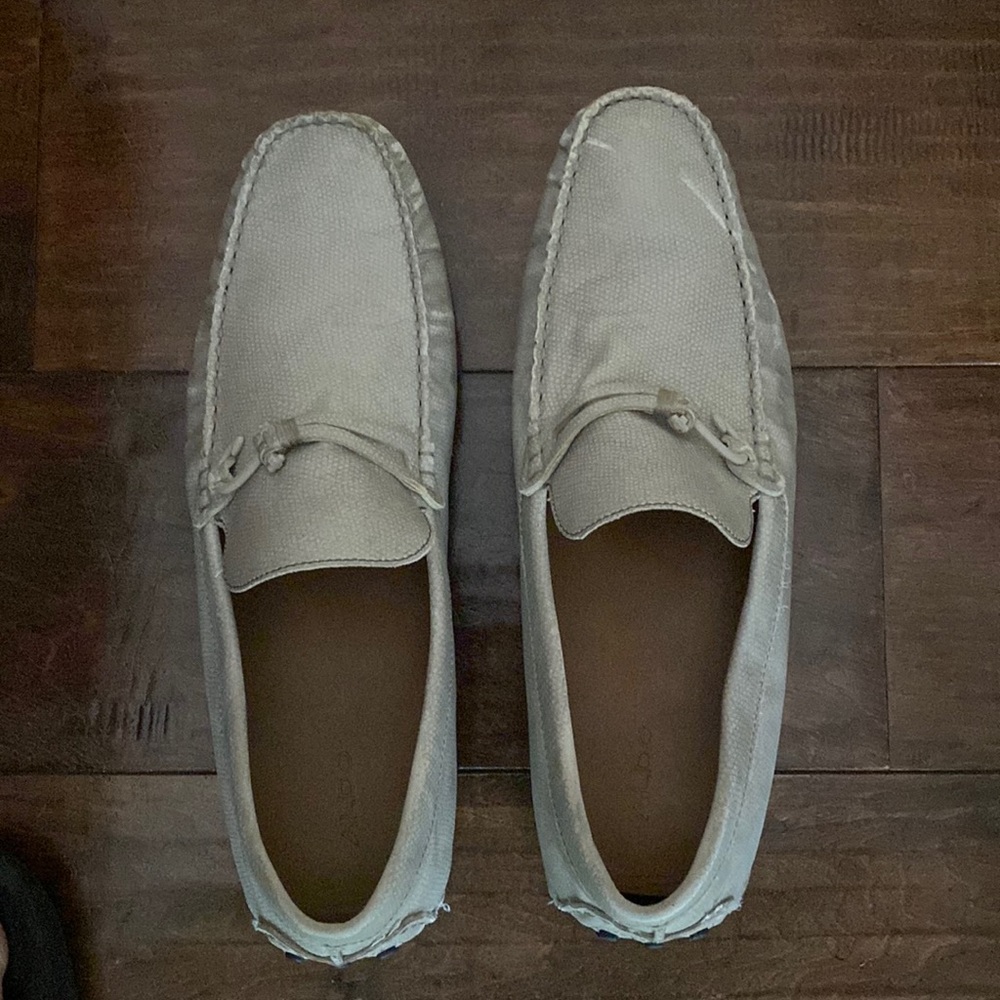 Mens Aldo cream colored, snakeskin-like leather Driving Shoe, 12